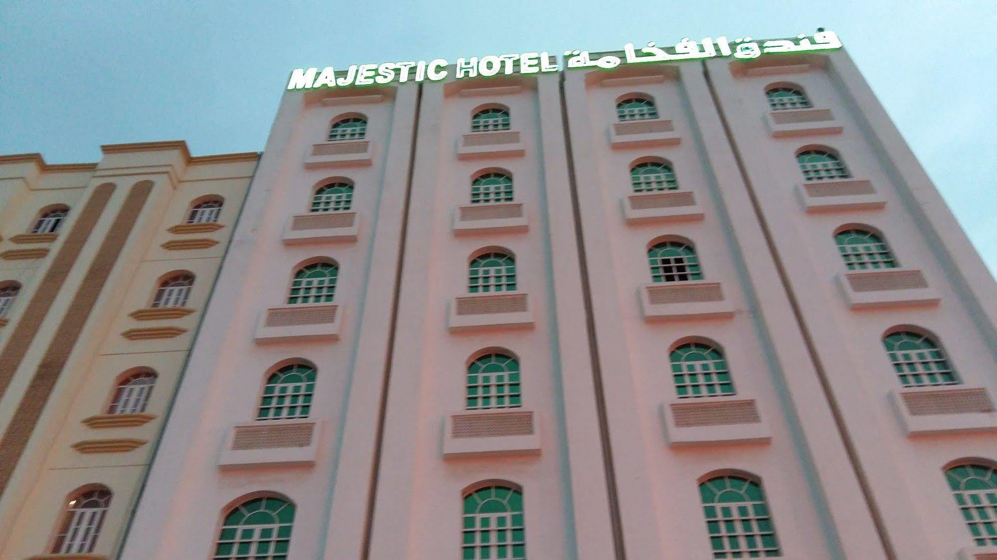 Majestic Hotel Wādī Kabīr Exteriör bild